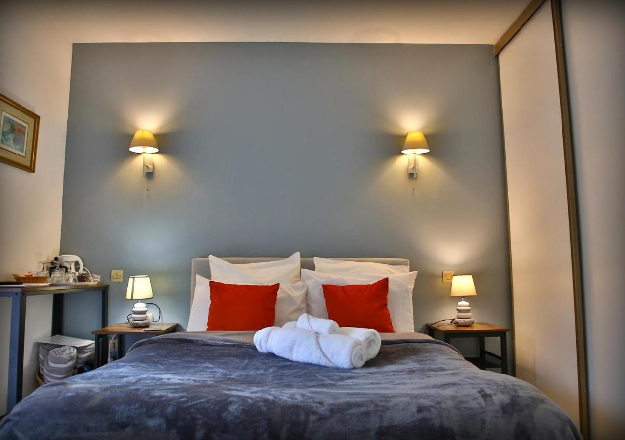 Beau Vallon - Gite Et Chambres D'Hotes Pyrenees-Mediterranee - Pays Catalan Sahorre Exterior photo